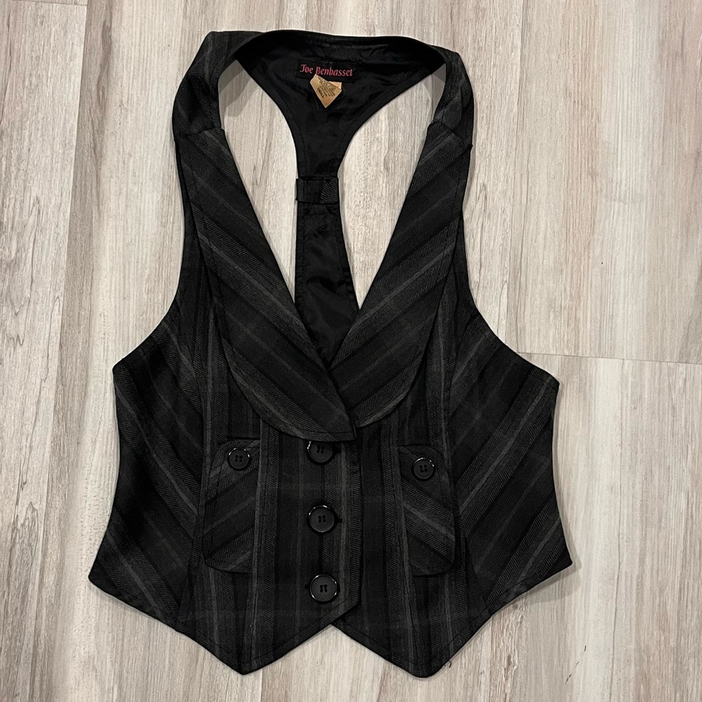 Super cute vest from mid-2000s!